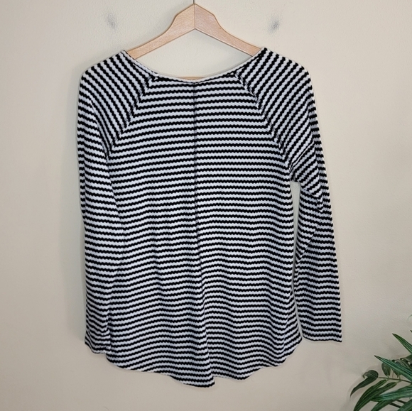 Torrid | Black White Striped Waffle Knit Top Torrid Size 0 or Large - Picture 5 of 6